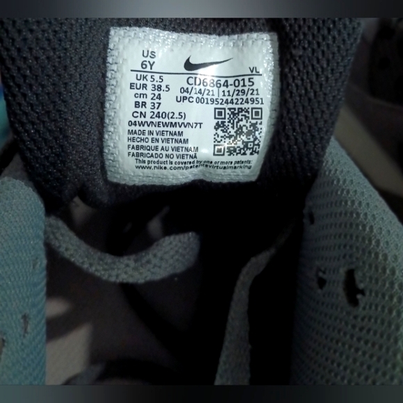 ⚡️⚡️ Nike AIR MAX 90 Grey/Black Size 6Y bn⚡️⚡️ - Picture 7 of 7